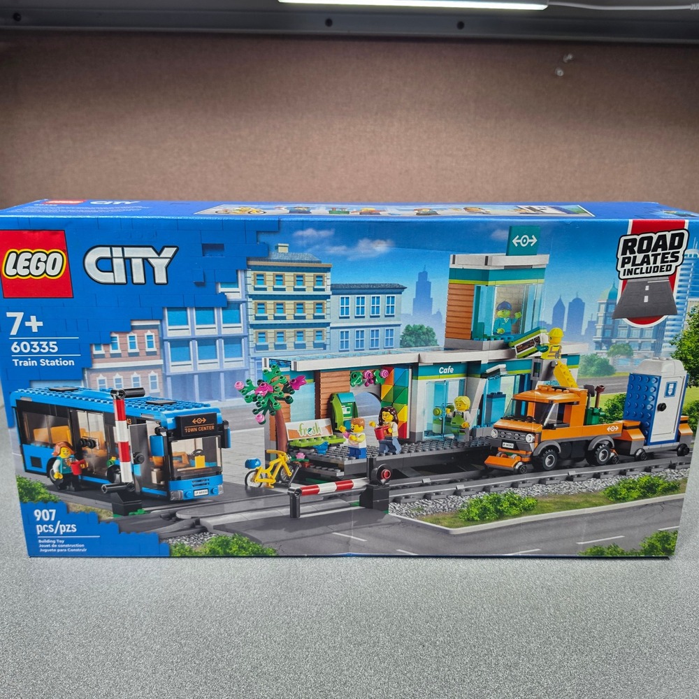LEGO Train Station 60335 City 907pcs Blue New Sealed Road Plates Bus Truck